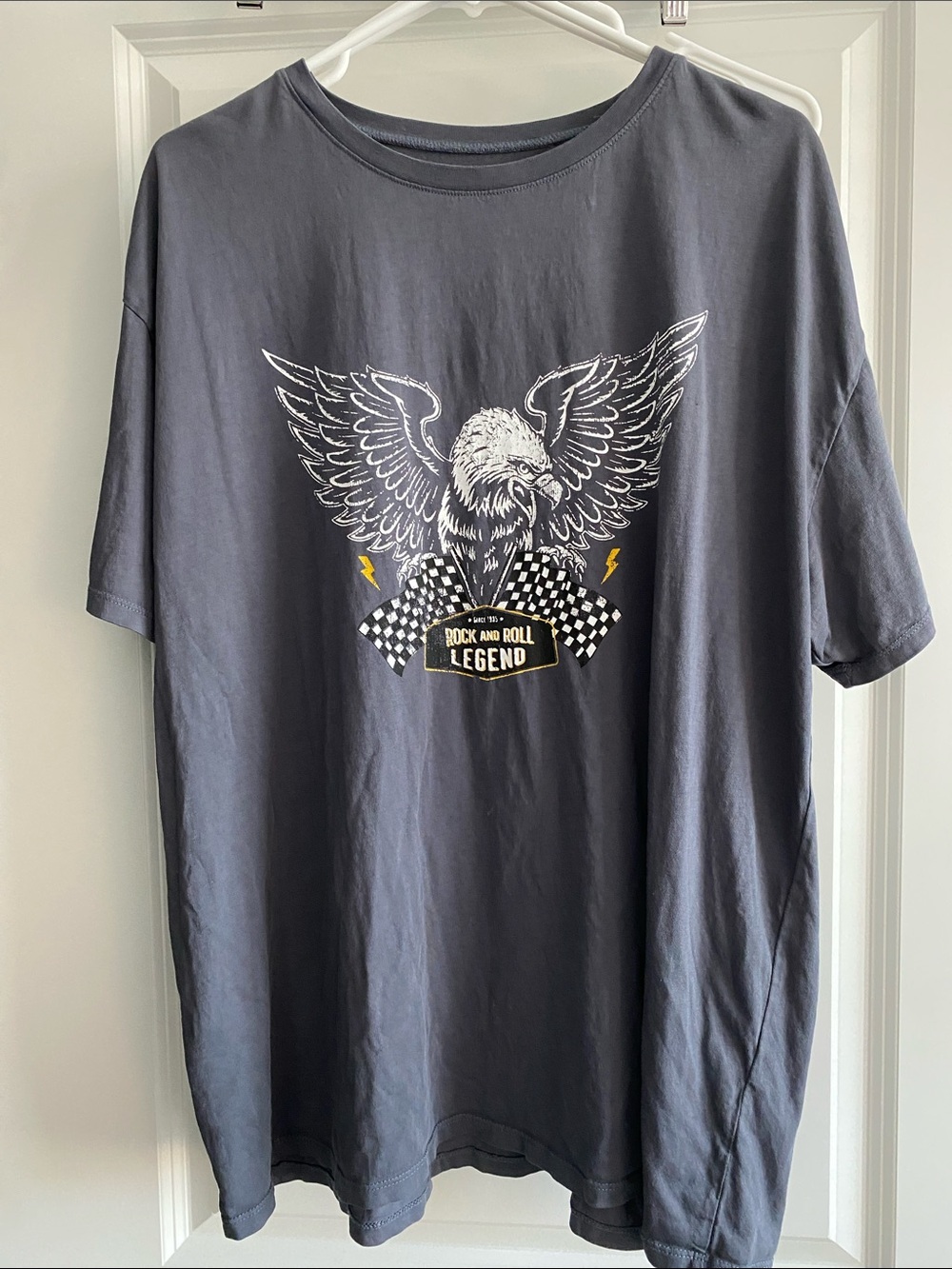Ascot and Hart Short-Sleeve Graphic Tee